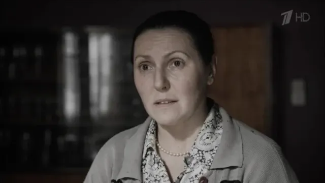 Кадры из сериала Красная королева (2015)
